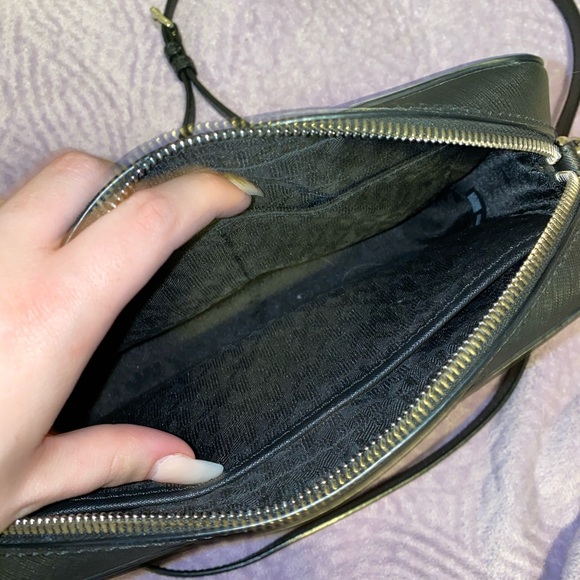 Michael Kors Black Crossbody - Picture 8 of 10